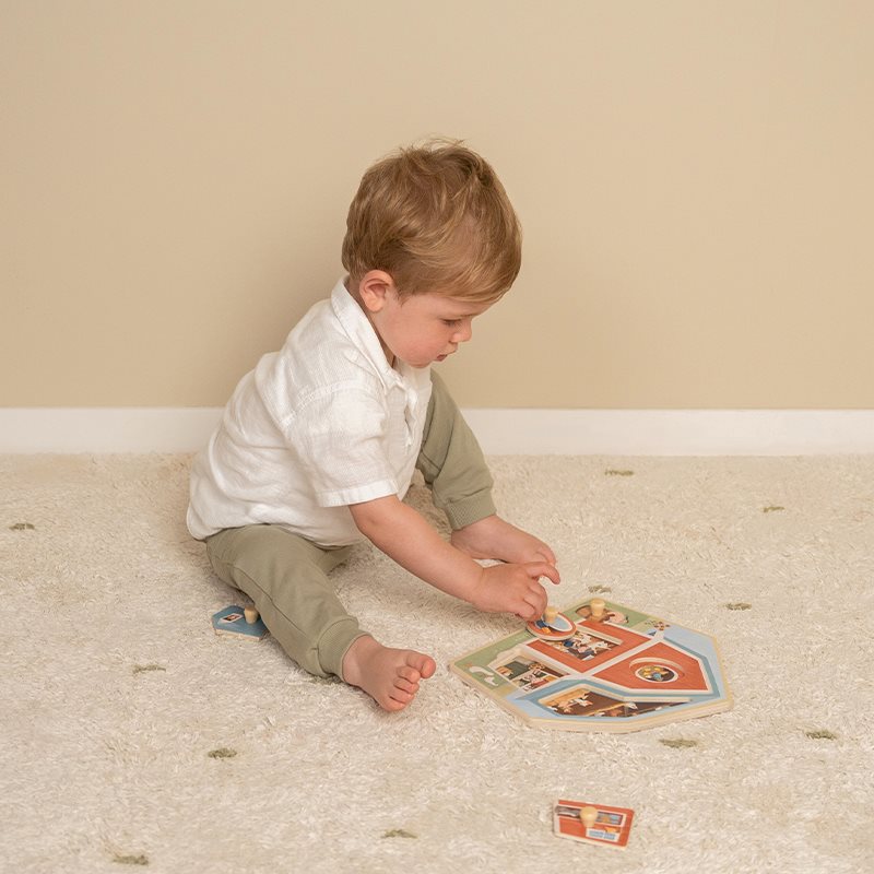 Wooden Barn Puzzle | Little farm