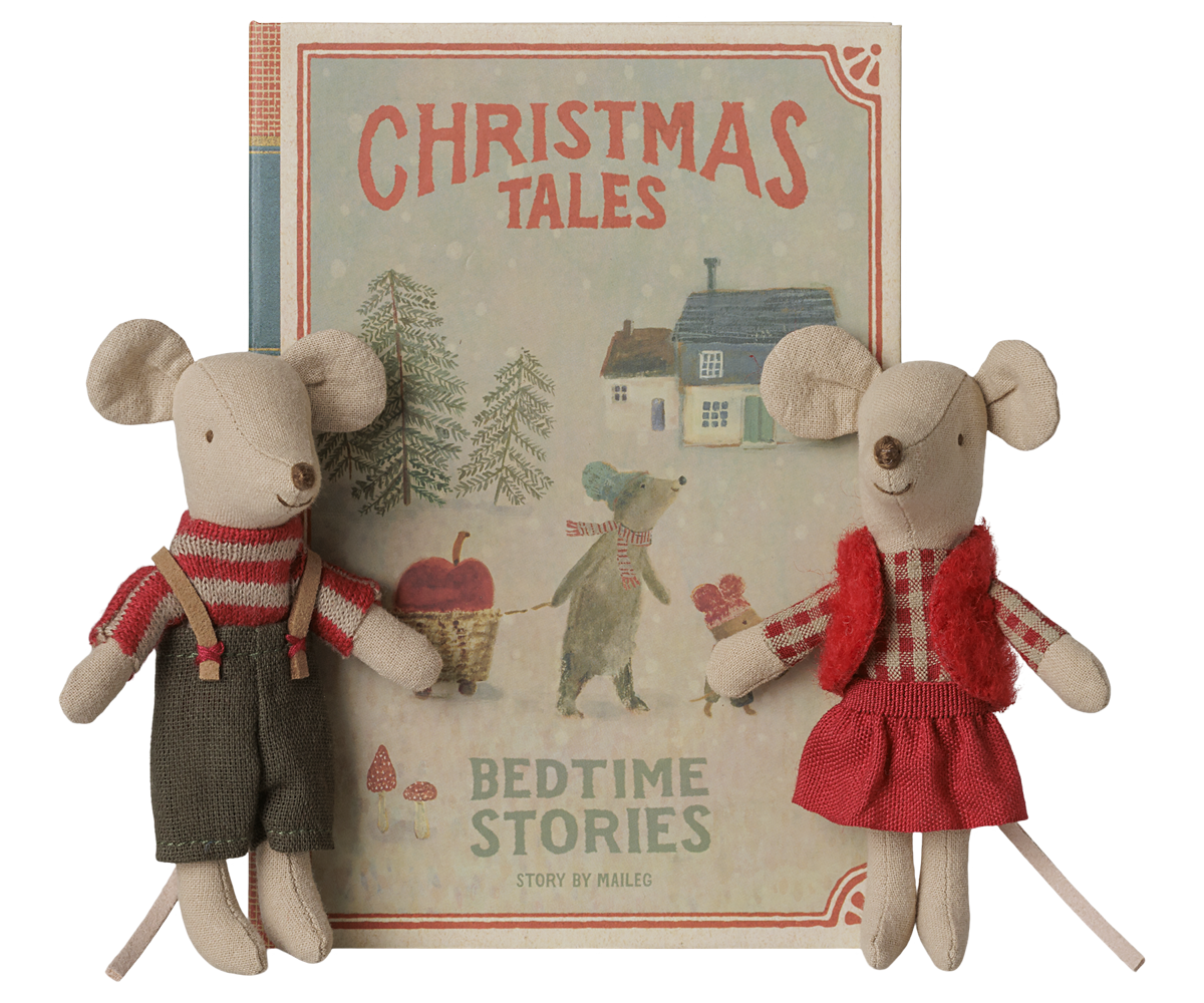 Ratinhos gémeos de Natal da Maileg no livro ilustrado com a roupa de cama | maileg-ratinhos-gemeos-natal-livro-lollakids