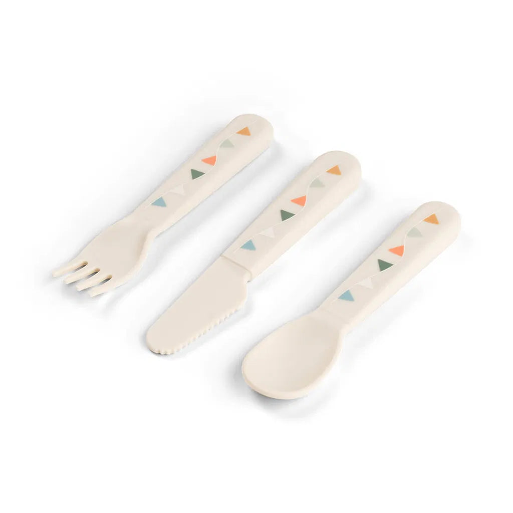 Vista lateral do Conjunto de Talheres Infantil Foodie Celebration Sand