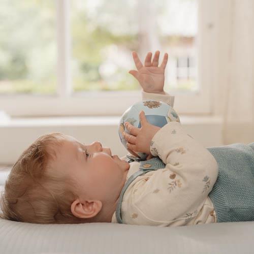 Bola Macia Bebés Forest Friends da Little Dutch