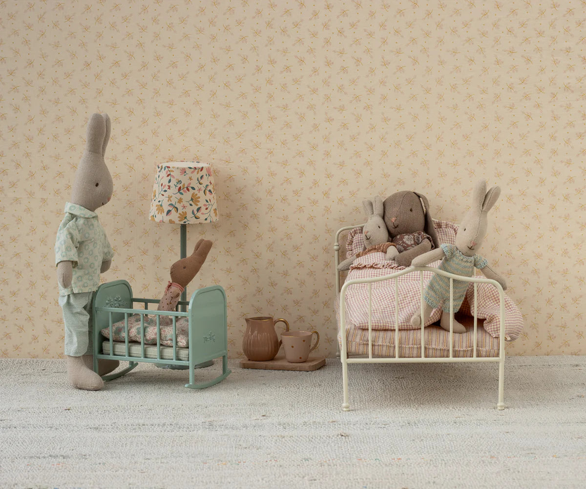 Berço My Azul Menta | Maileg – Miniatura com Saco de Dormir