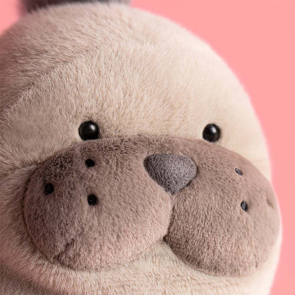 Peluche Jellycat Leão Marinho Roarwell de lado | jellycat-peluche-leao-marinho-roarwell-lollakids