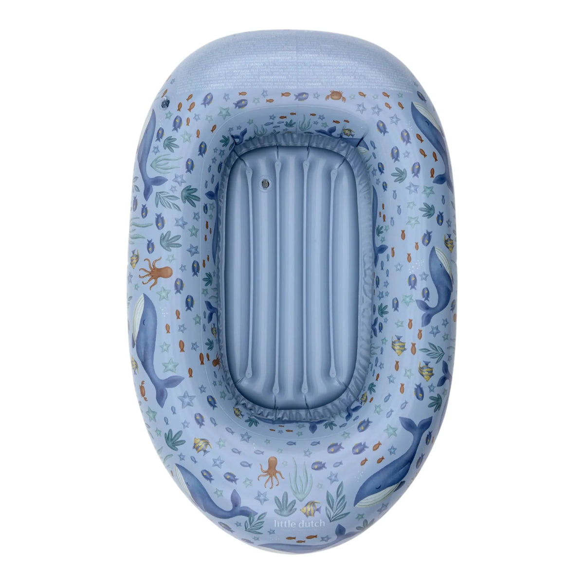 Criança a brincar com o Barco Insuflável Ocean World Little Dutch | little-dutch-barco-insuflavel-ocean-world-lollakids