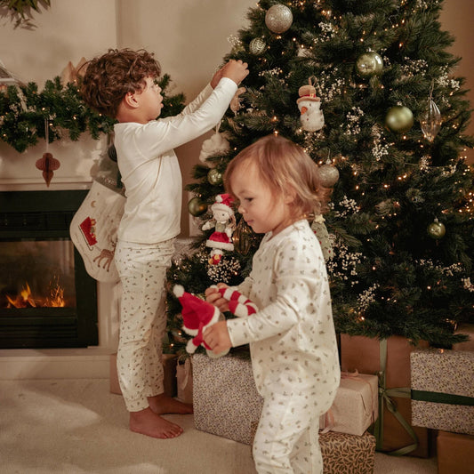 Enfeites de Natal Rosa pendurados na árvore | little-dutch-decoracao-natal-rosa-lollakids
