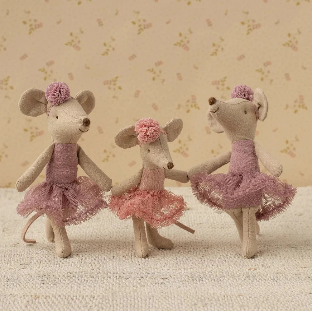 Maileg ratinha bailarina irmã mais velha rosa azulado