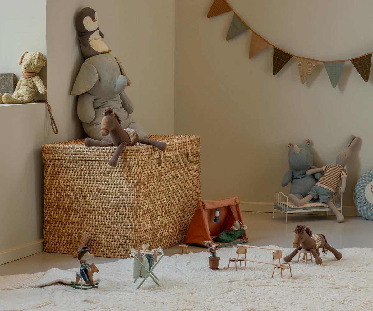 Pónei Pequeno Castanho