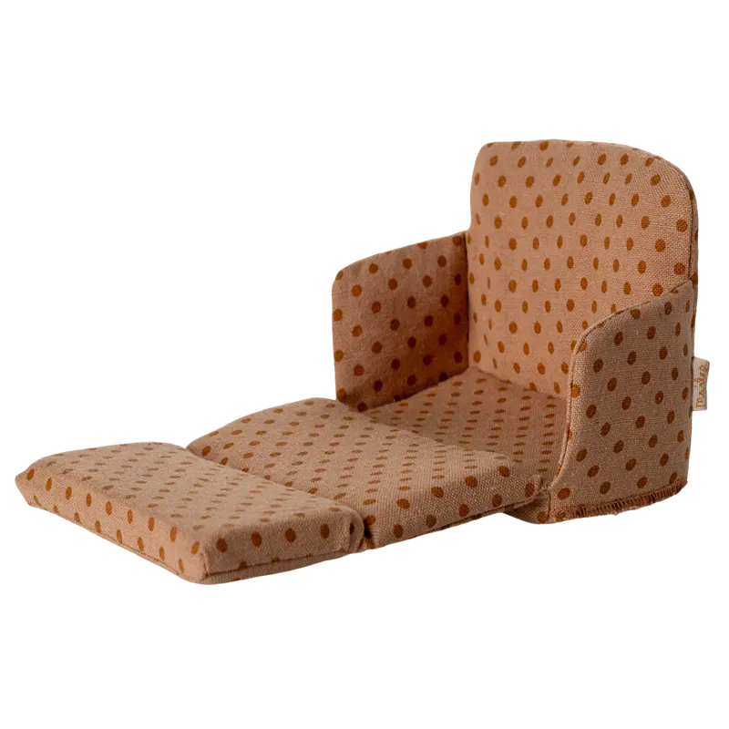 Sofá-Cama de Bolinhas da Maileg aberto | maileg-sofa-cama-bolinhas-lollakids