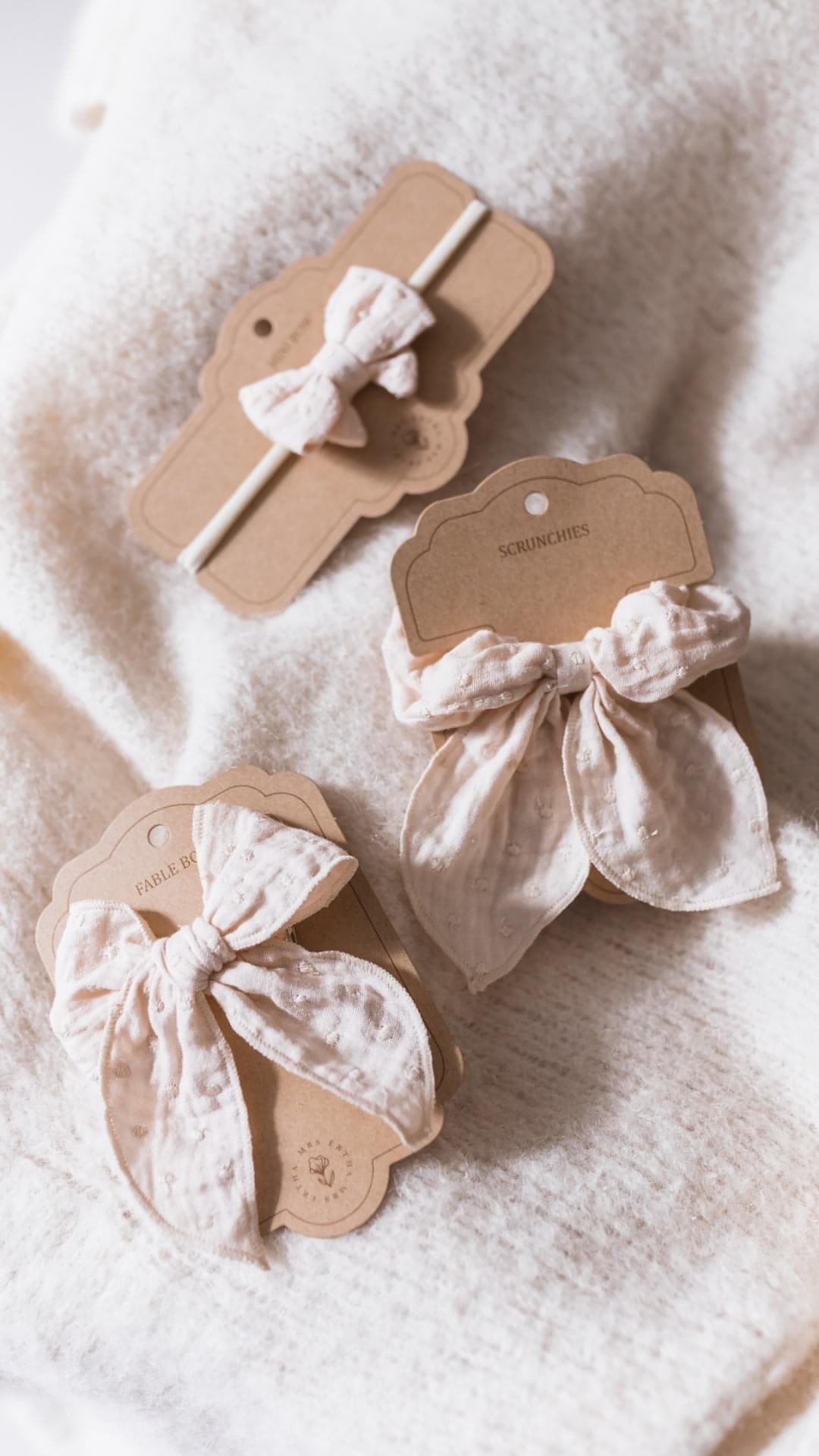 Elástico com Laço - Scrunchies Spot Vanilla