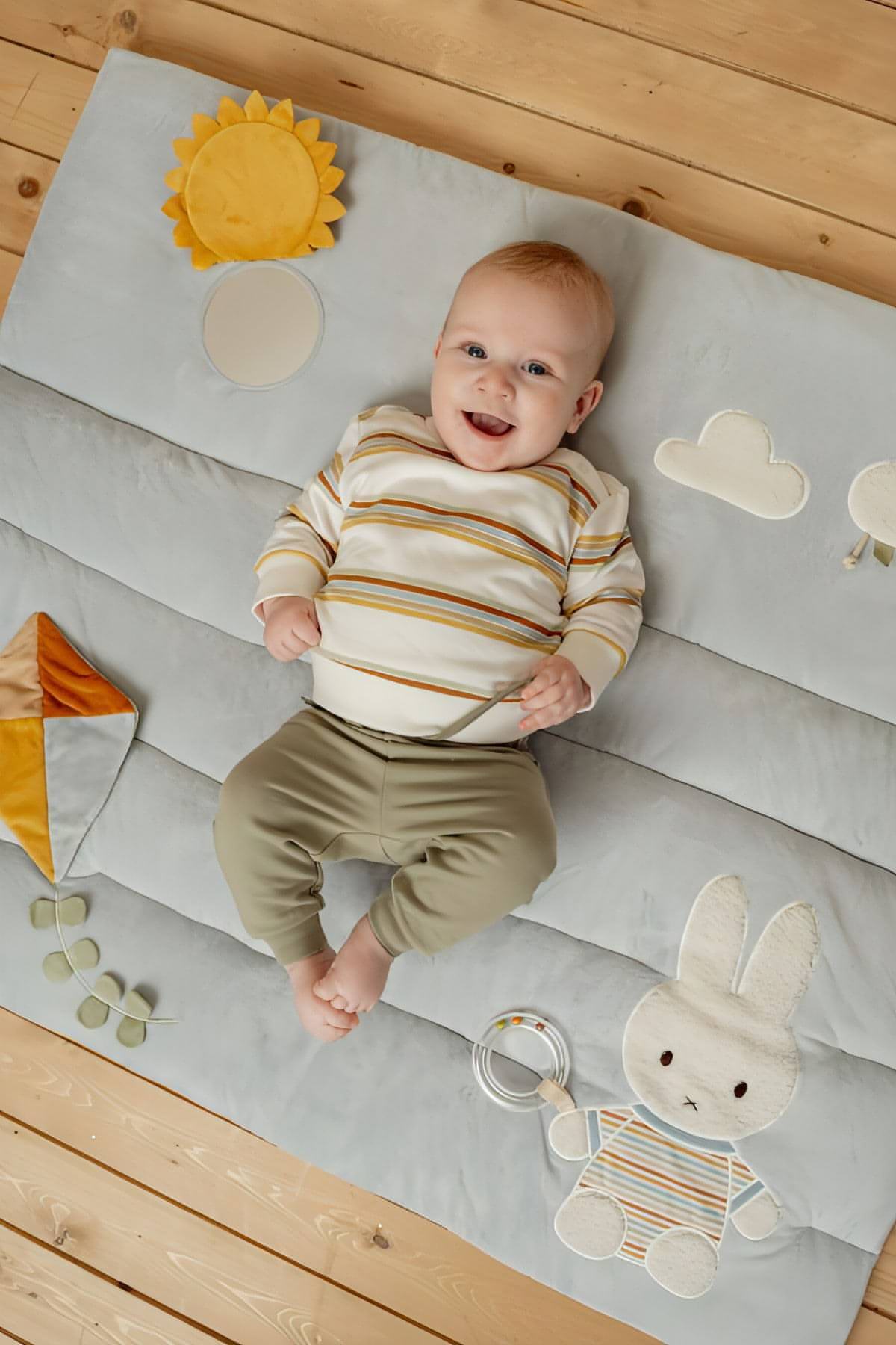 Tapete de Atividades Miffy – Vintage Stripes