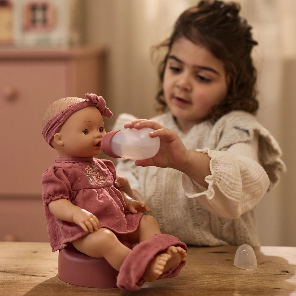 Boneca Livia Little Dutch - detalhe