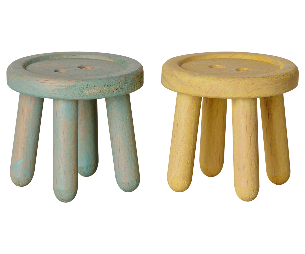 Conjunto de dois bancos de madeira em menta e amarelo claro para ratinhos da Maileg | maileg-bancos-ratinhos-menta-amarelo-lollakids