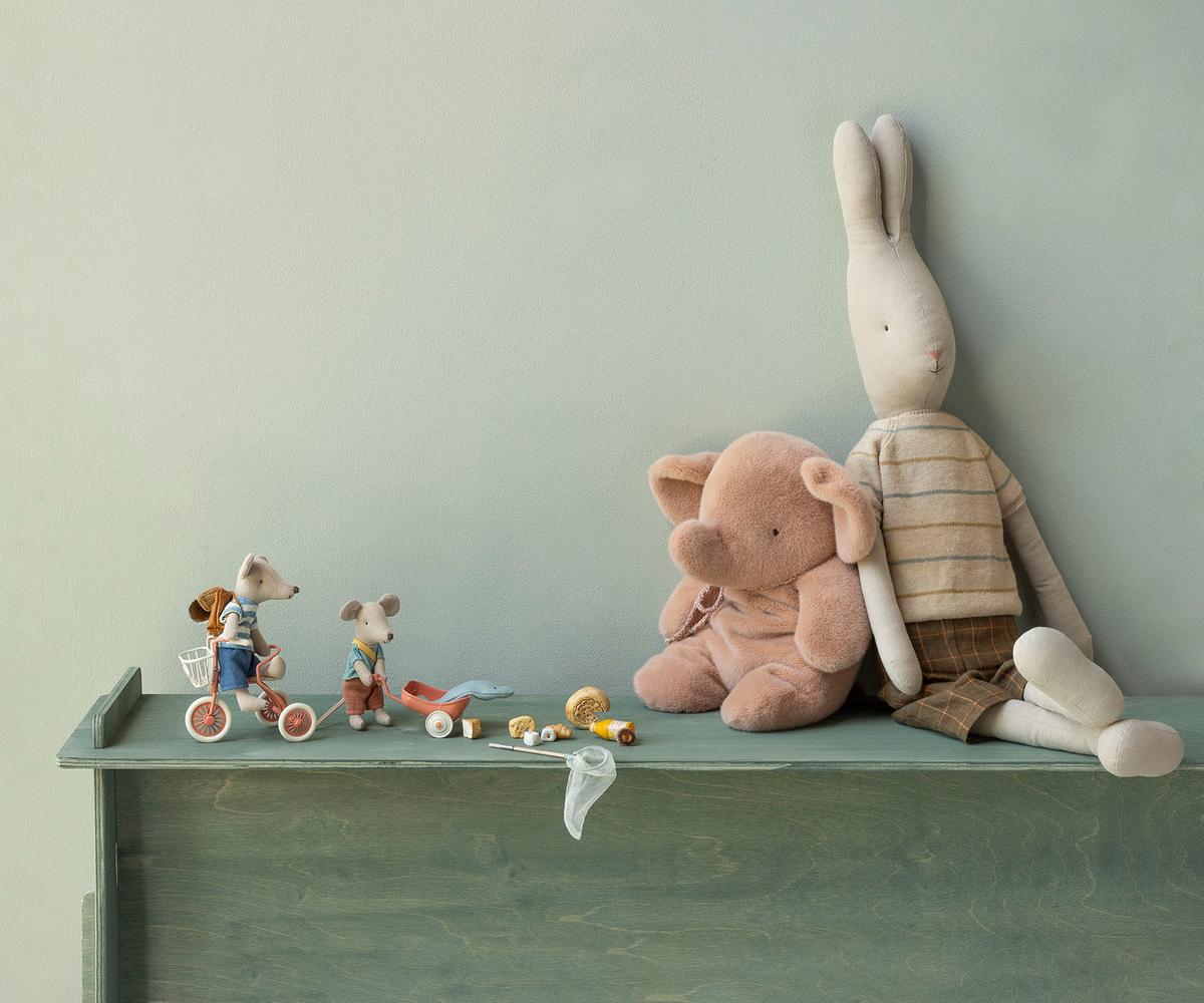 Elefante de peluche Maileg em rosa vintage, vista lateral | maileg-elefante-peluche-vintage-rose-lollakids