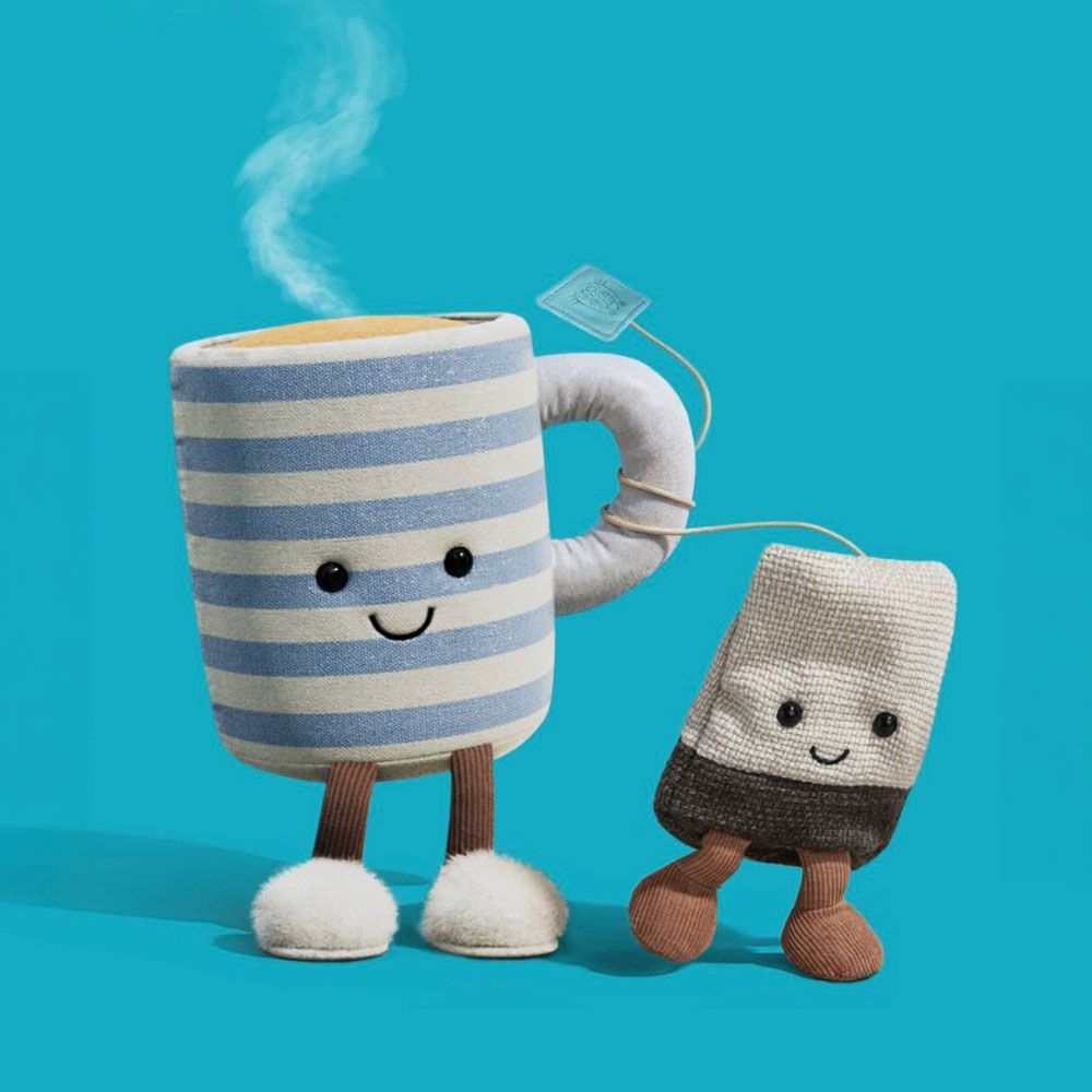 Jellycat Amuseables Rosie Lea Mug of Tea peluche