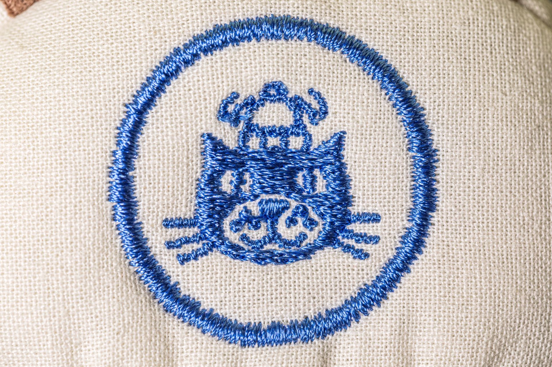 Jellycat Amuseables Rosie Lea Mug of Tea peluche