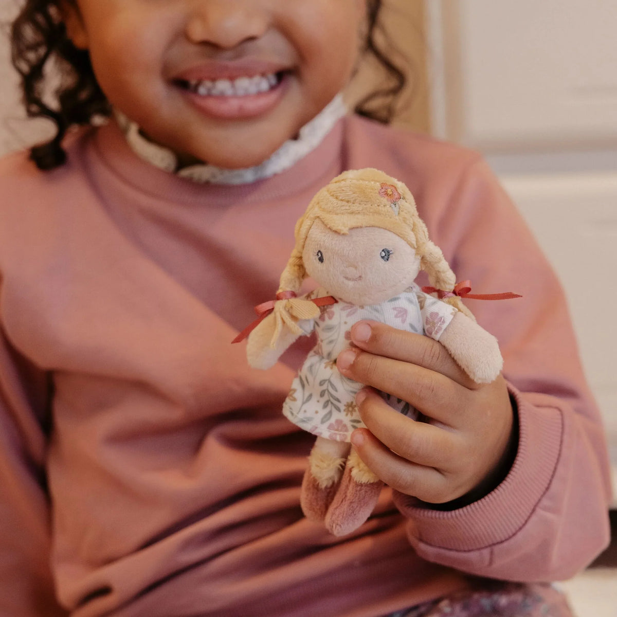 Boneca peluche Julia Little Dutch 10 cm