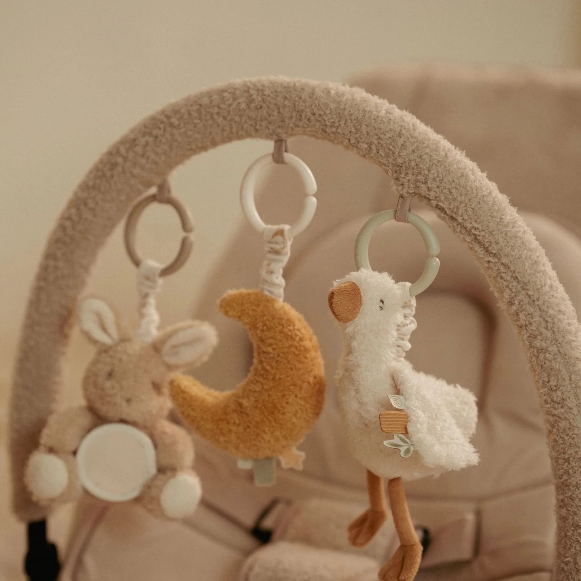 Conjunto de Figuras Vibratórias Newborn Naturals em cores suaves