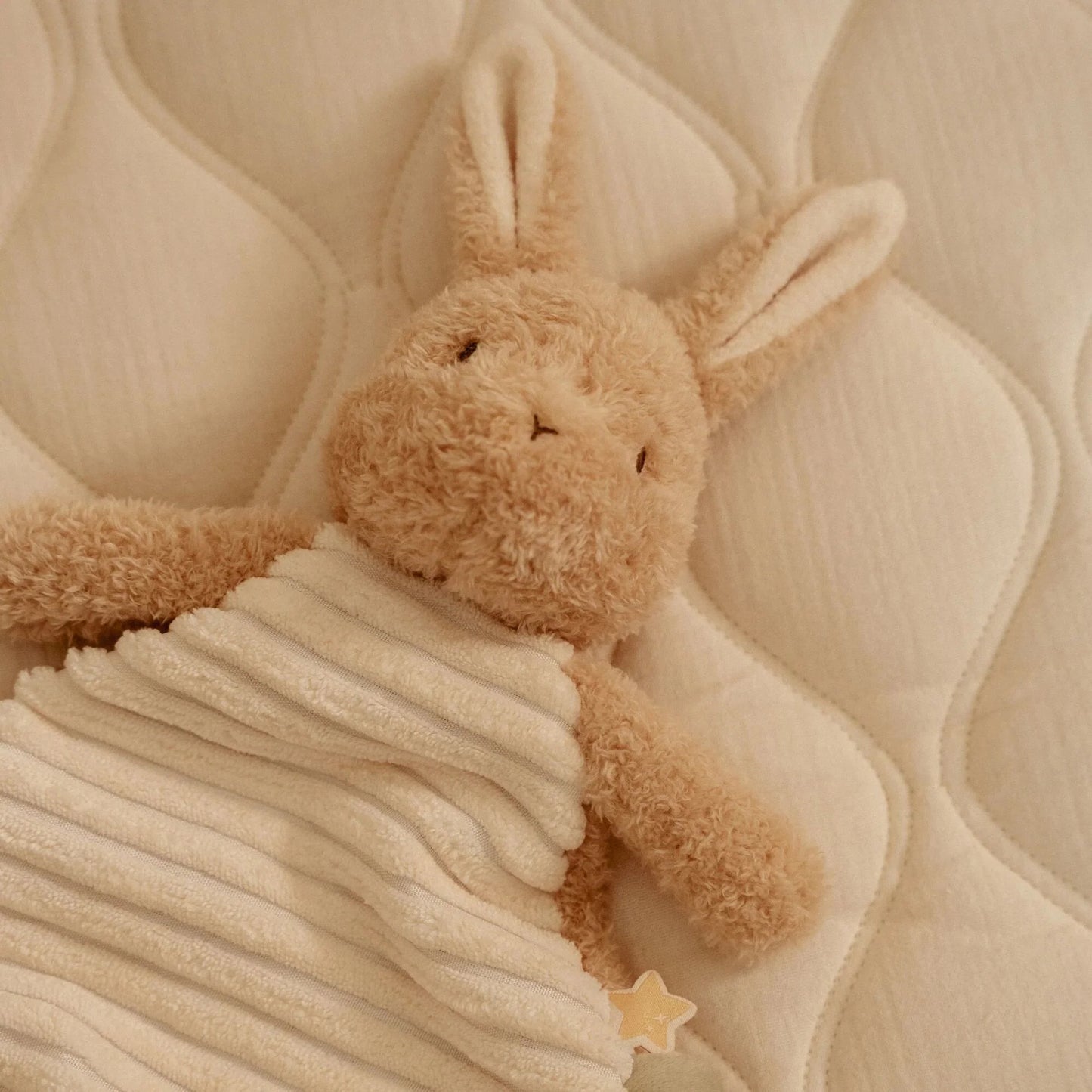 Doudou Newborn Naturals Bege – Conforto para Recém-nascido