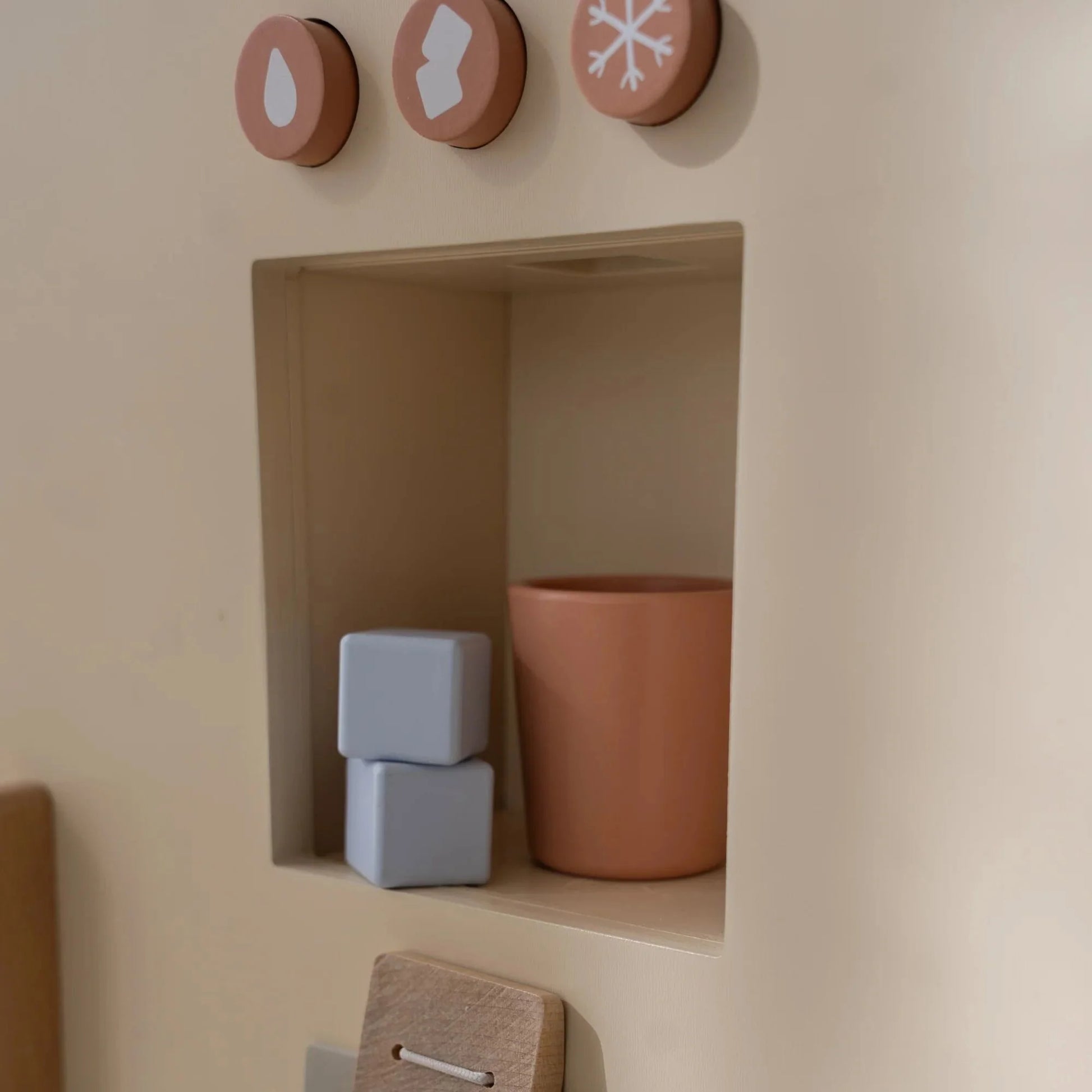 Frigorífico de Madeira Essentials – Edição Limitada | Lolla Kids
