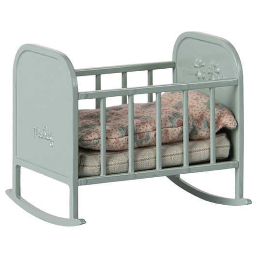 Berço My Azul Menta | Maileg – Miniatura com Saco de Dormir