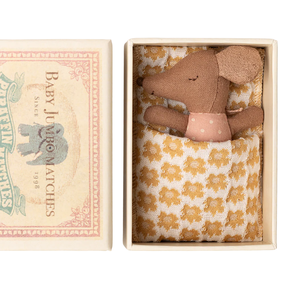 Maileg Sleepy-Wakey Baby Mouse na Caixa de Fósforos – Rose