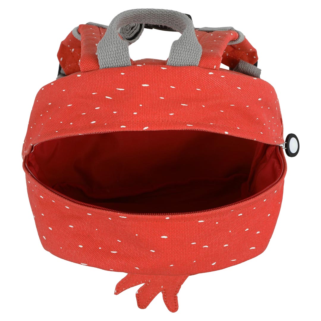Interior da mochila Trixie Mr. Parrot com etiqueta de nome