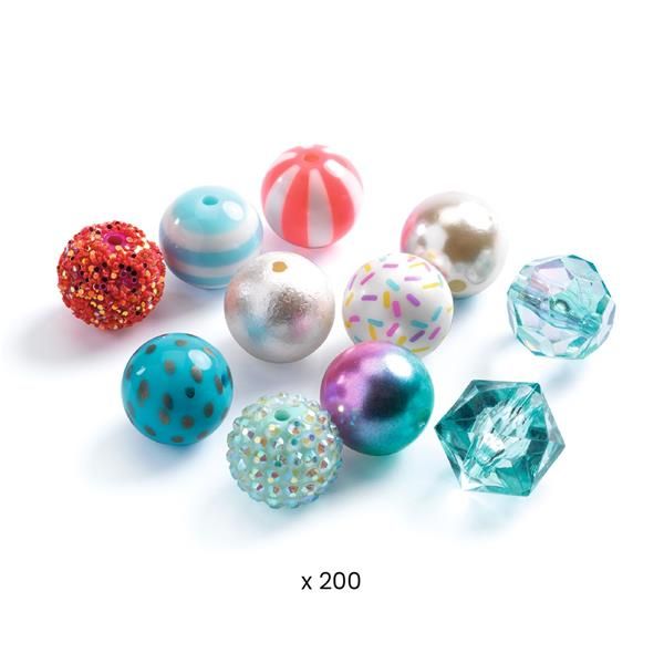 Colares feitos com o kit Bubble Silver da Djeco | djeco-contas-bubble-silver-lollakids