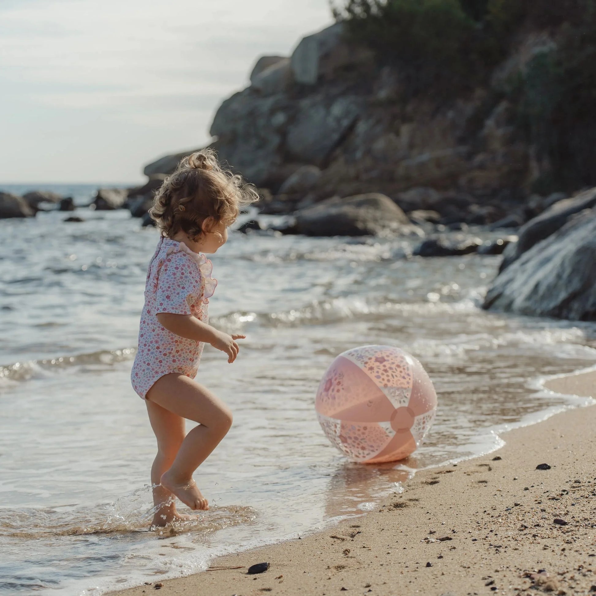 Bola de Praia Dreamy Mermaid Rosa – Diversão no Verão