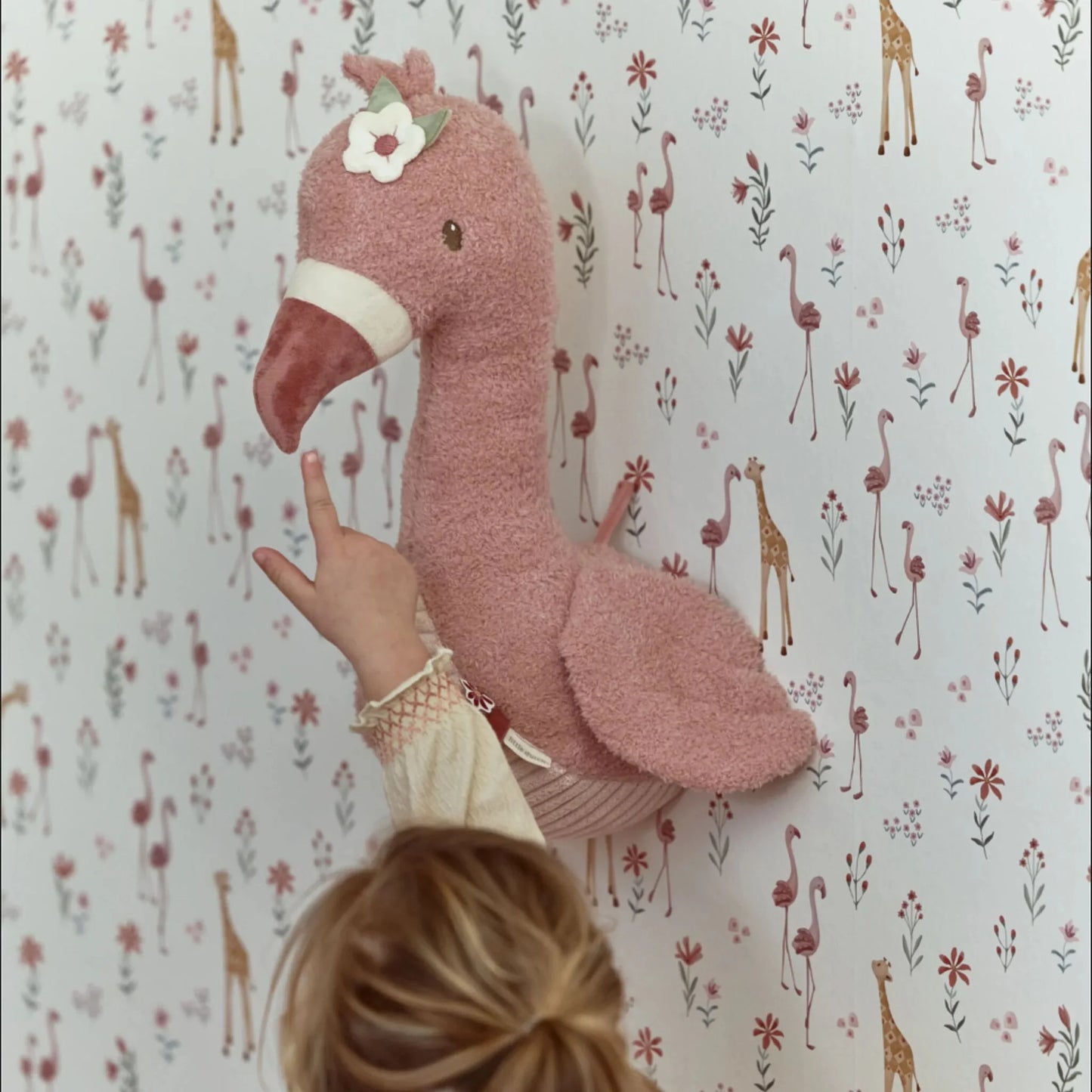 Cabeça Decorativa de Flamingo Rosa Little Dutch pendurada na parede