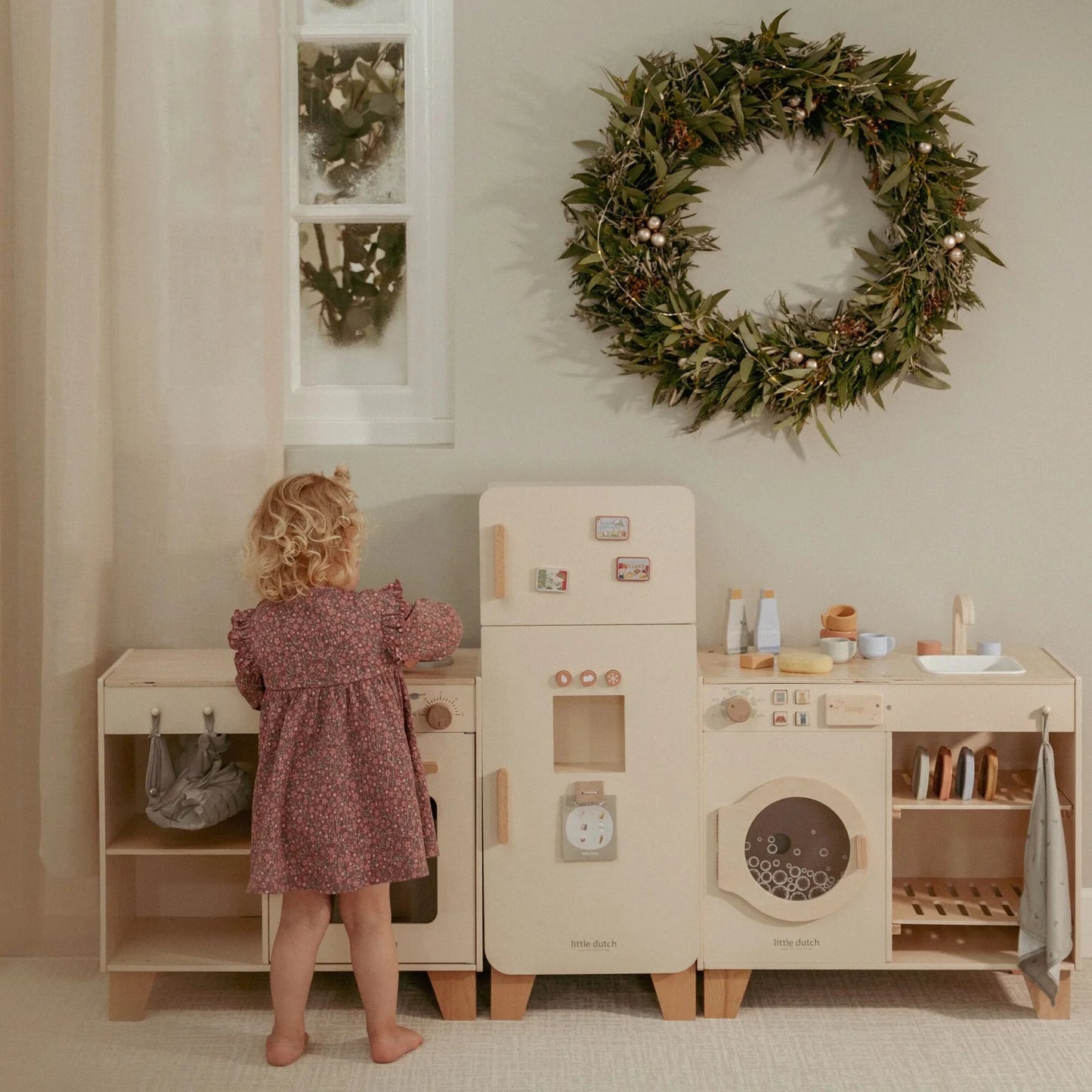 Cozinha de Brincar de Madeira Essentials – Edição Limitada | Lolla Kids