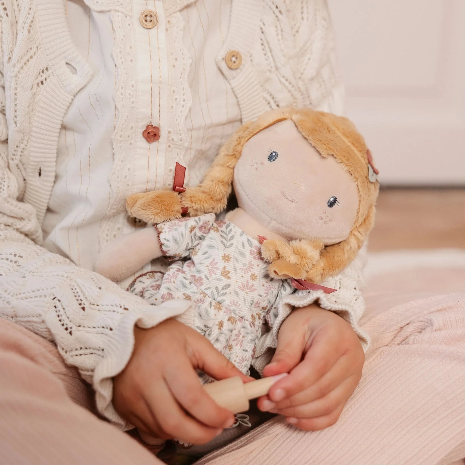 Boneca Julia Little Dutch 35 cm peluche
