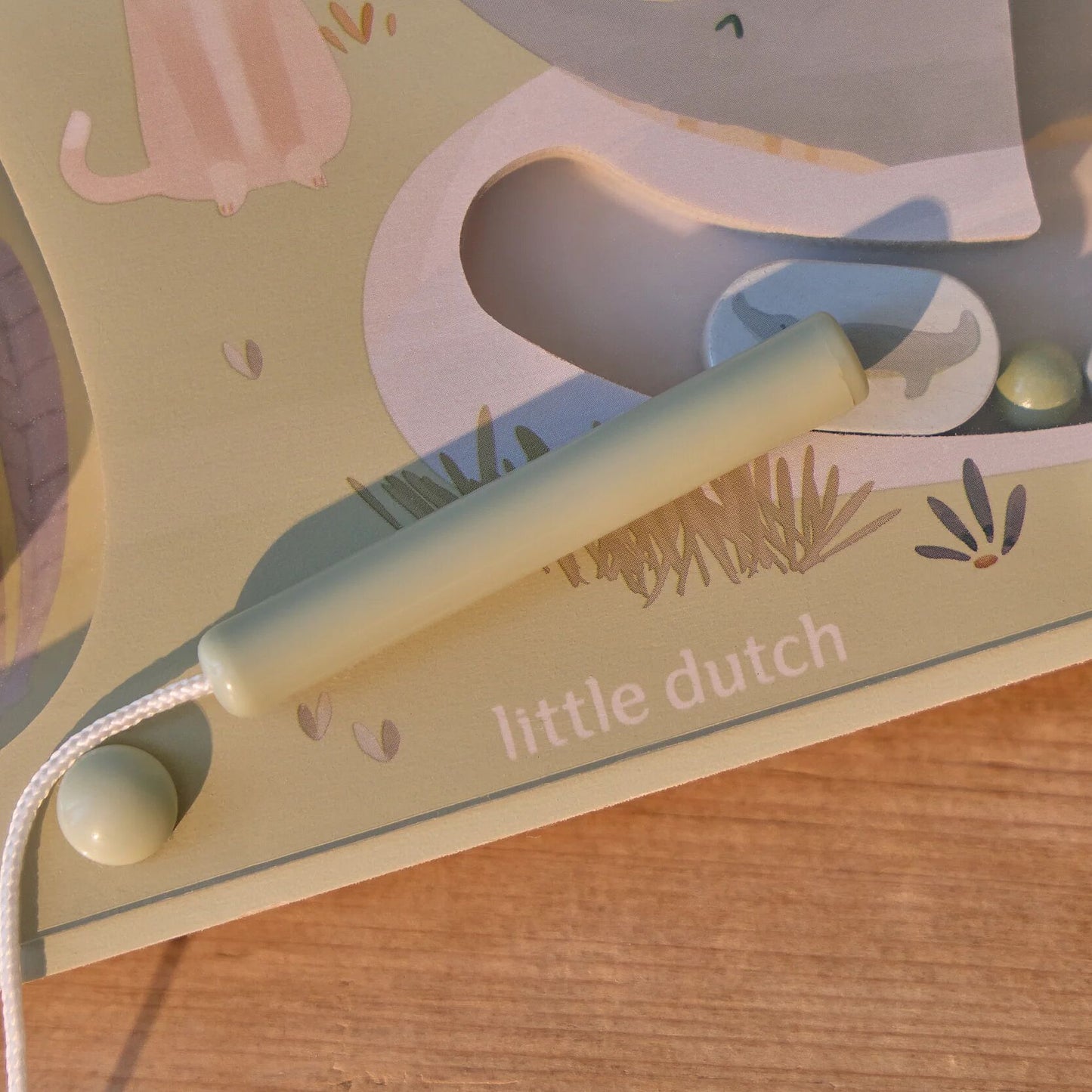 Embalagem do labirinto magnético Safari Friends | little-dutch-labirinto-magnetico-safari-friends-lollakids
