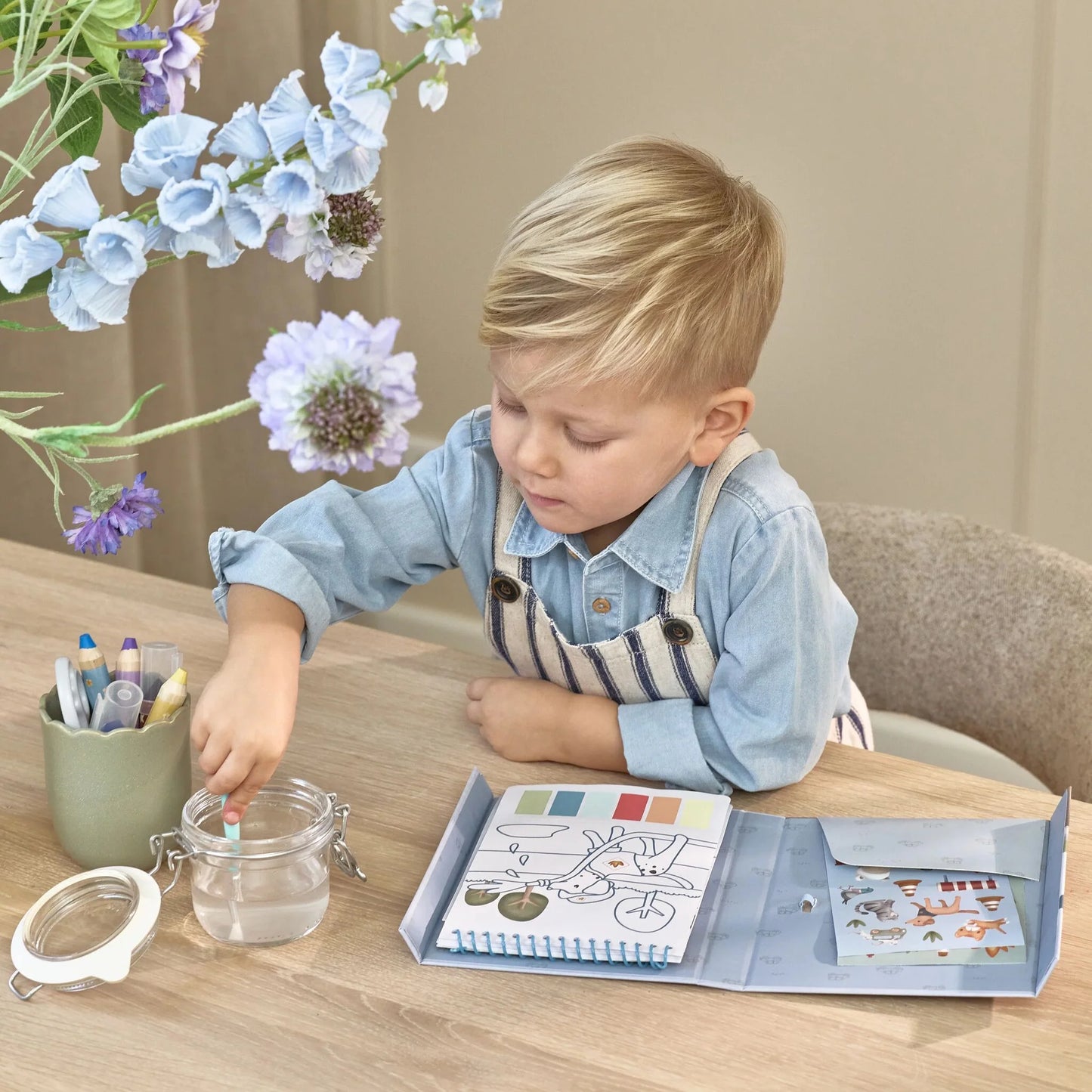 Paint Book Jim – Livro de Pintura Criativo para Crianças