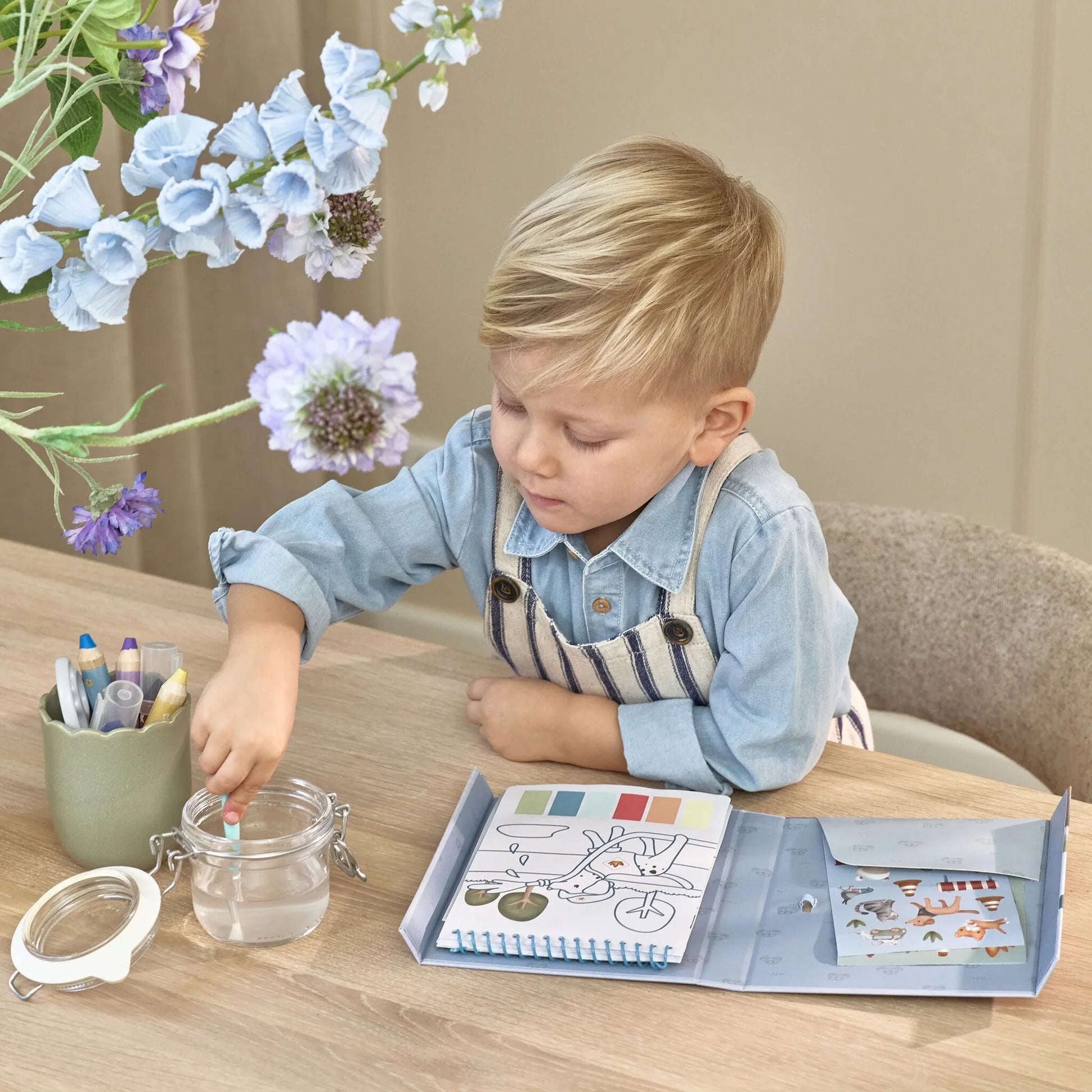 Paint Book Jim – Livro de Pintura Criativo para Crianças