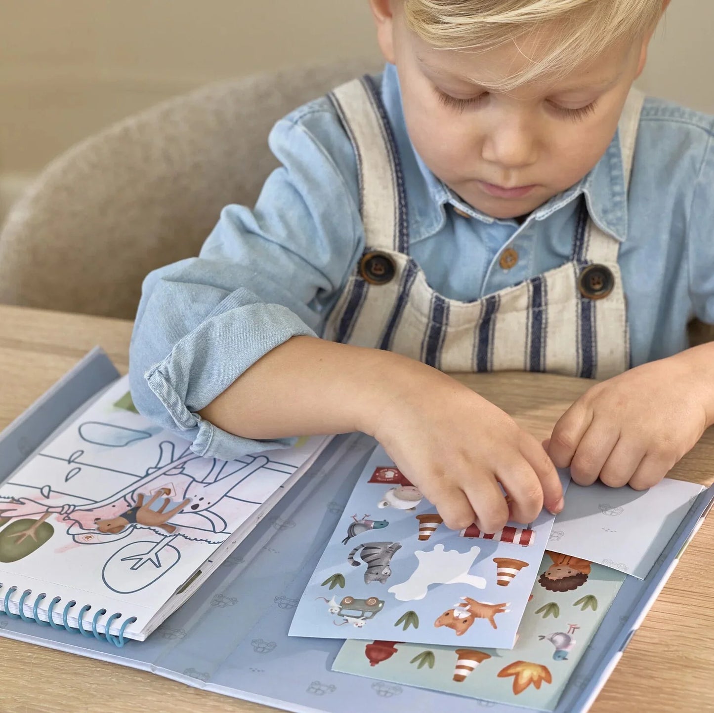 Paint Book Jim – Livro de Pintura Criativo para Crianças