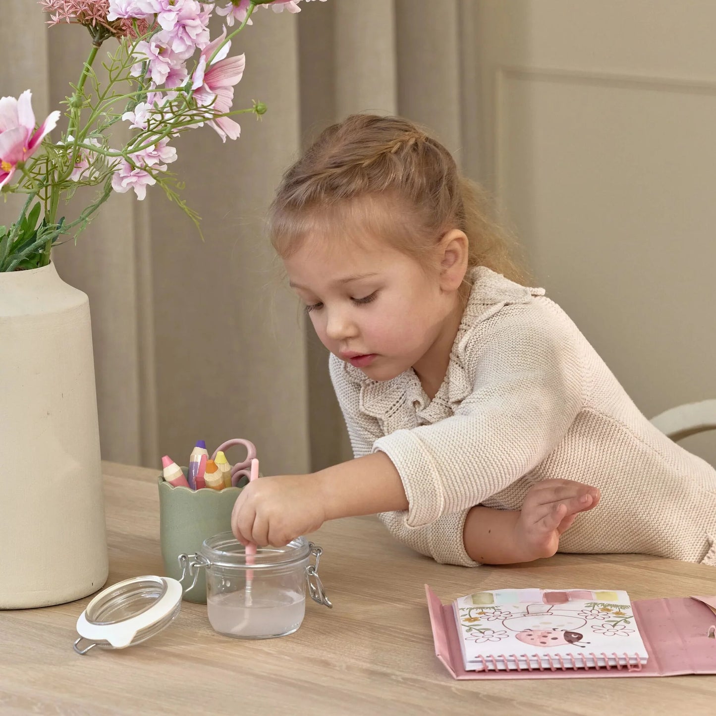 Paint Book Rosa – Livro de Pintura Criativo para Crianças