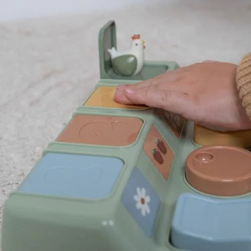 Brinquedo pop-up Little Farm bebé 10 meses