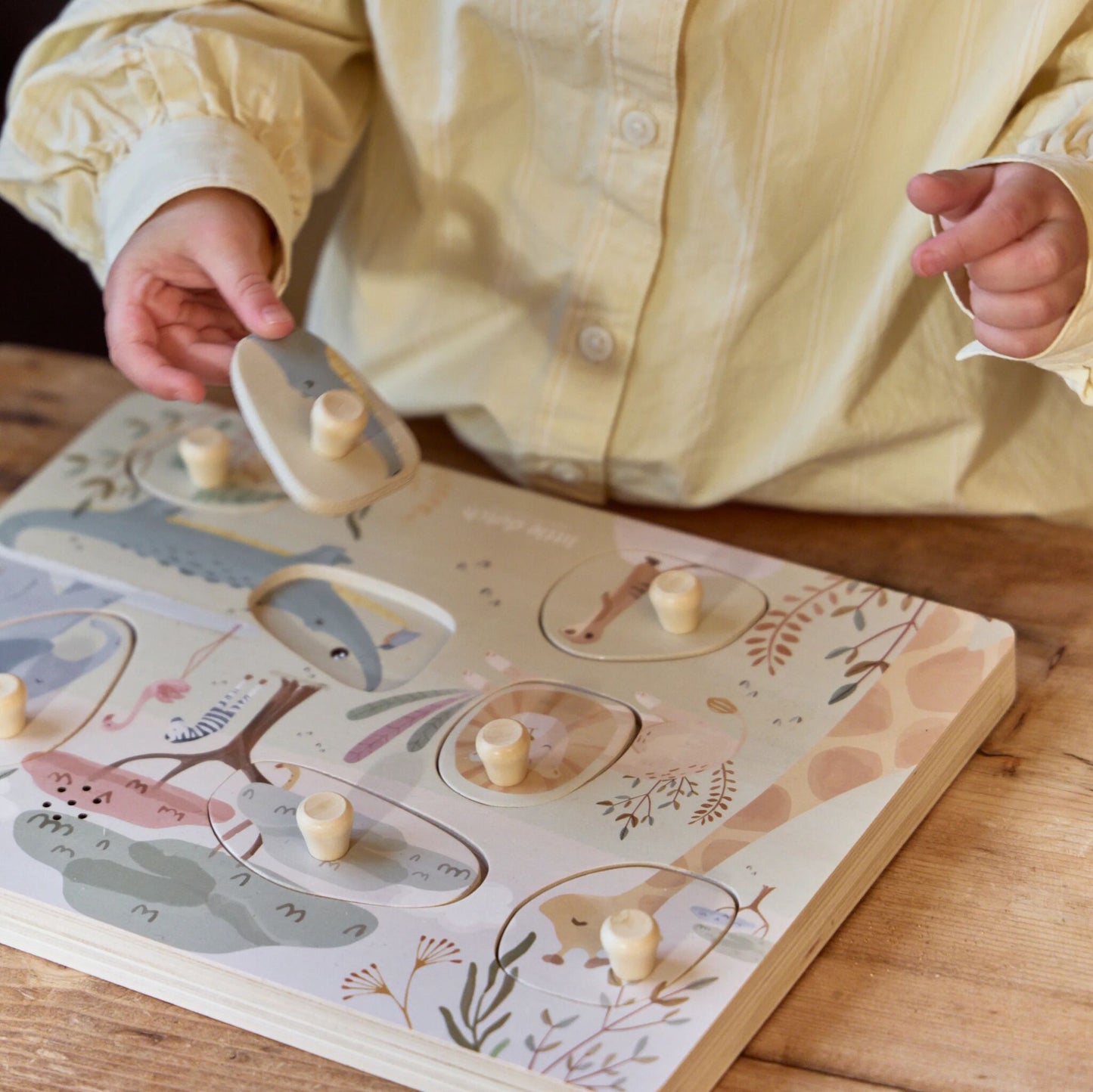 Vista de cima do puzzle sonoro Safari Friends | little-dutch-puzzle-sonoro-safari-friends-lollakids