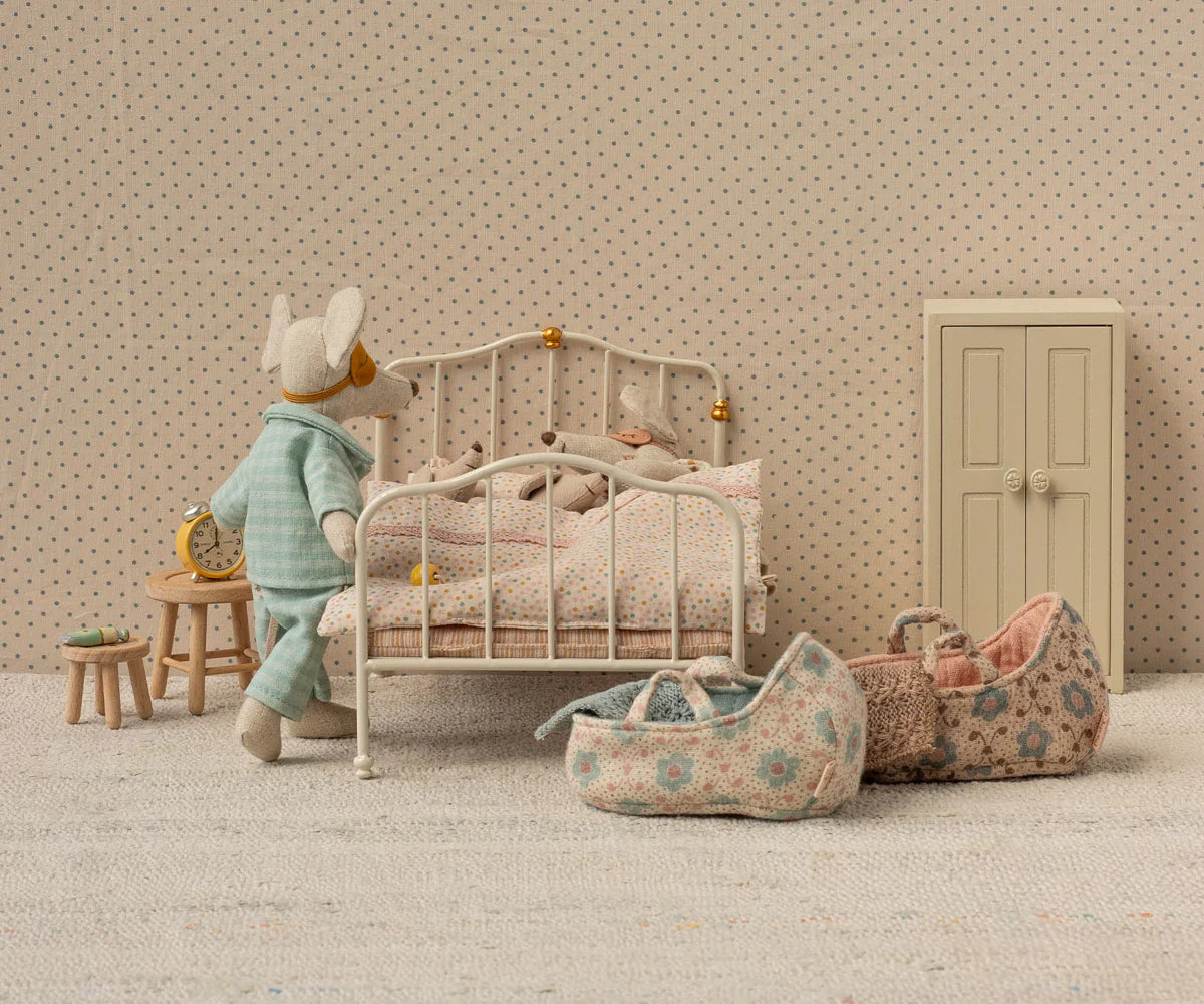 Maileg cama vintage ratinhos branco creme