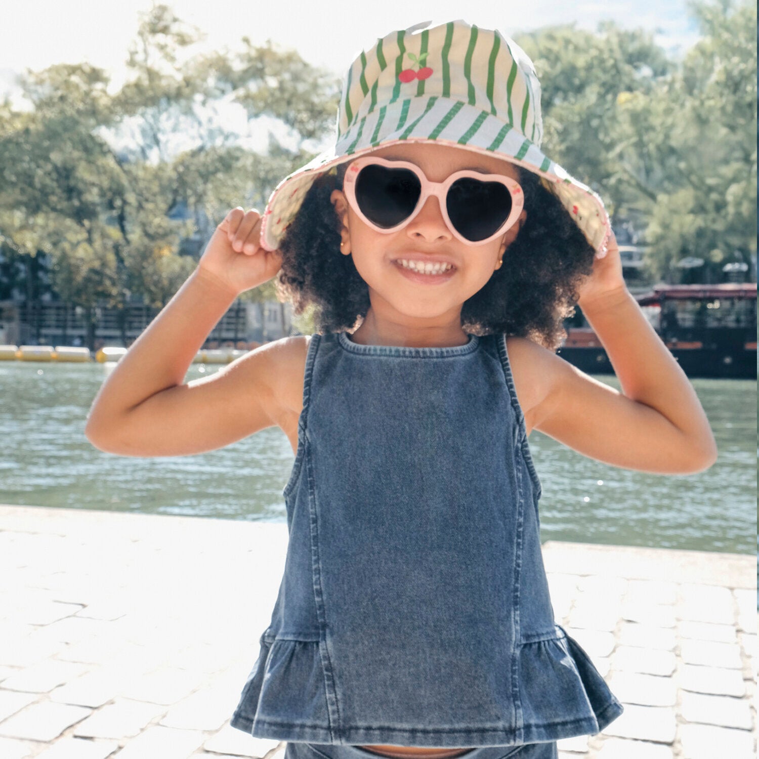 Chapéu Reversível Cherry Kiss Criança 3–6 Anos